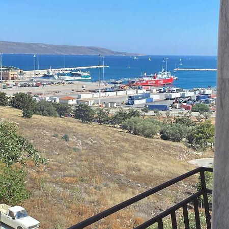Lavrio 1Bdr Penthouse 7 Min On Foot From The Port Appartement Buitenkant foto