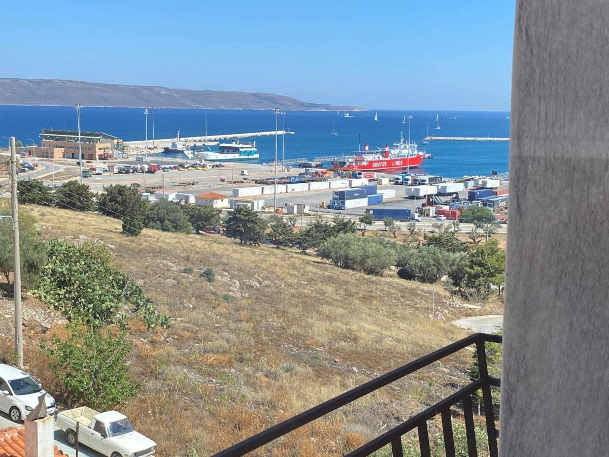 Lavrio 1Bdr Penthouse 7 Min On Foot From The Port Appartement Buitenkant foto