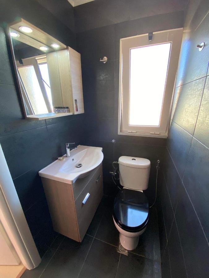 Lavrio 1Bdr Penthouse 7 Min On Foot From The Port Appartement Buitenkant foto