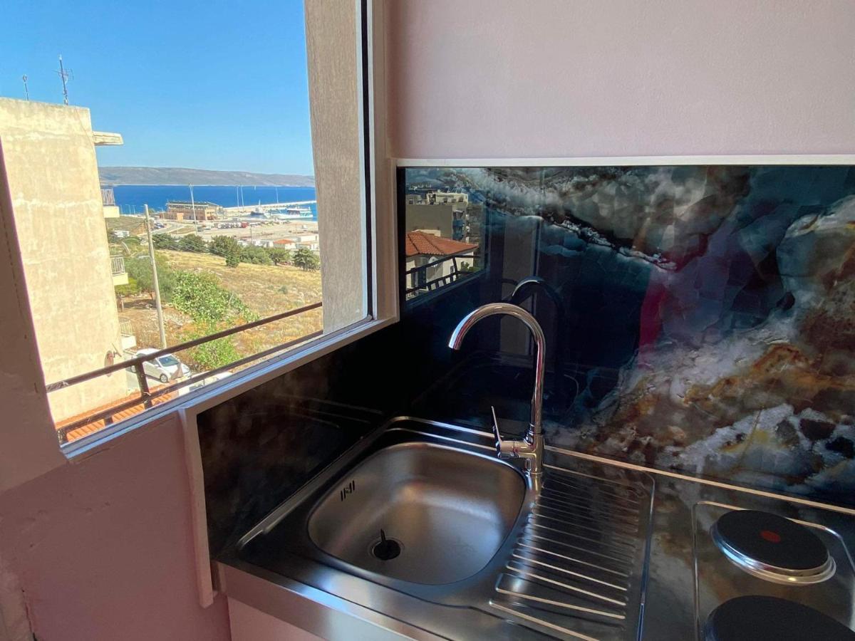 Lavrio 1Bdr Penthouse 7 Min On Foot From The Port Appartement Buitenkant foto