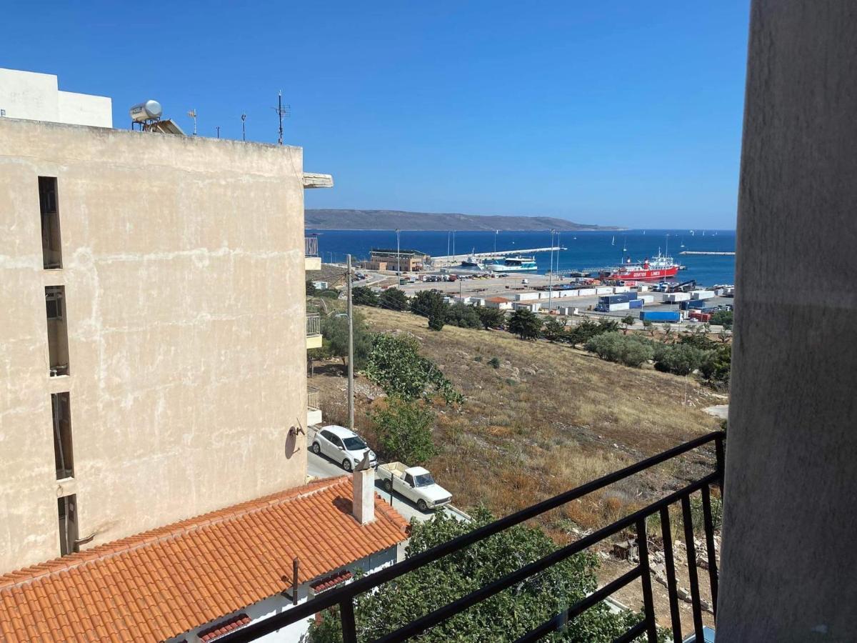 Lavrio 1Bdr Penthouse 7 Min On Foot From The Port Appartement Buitenkant foto